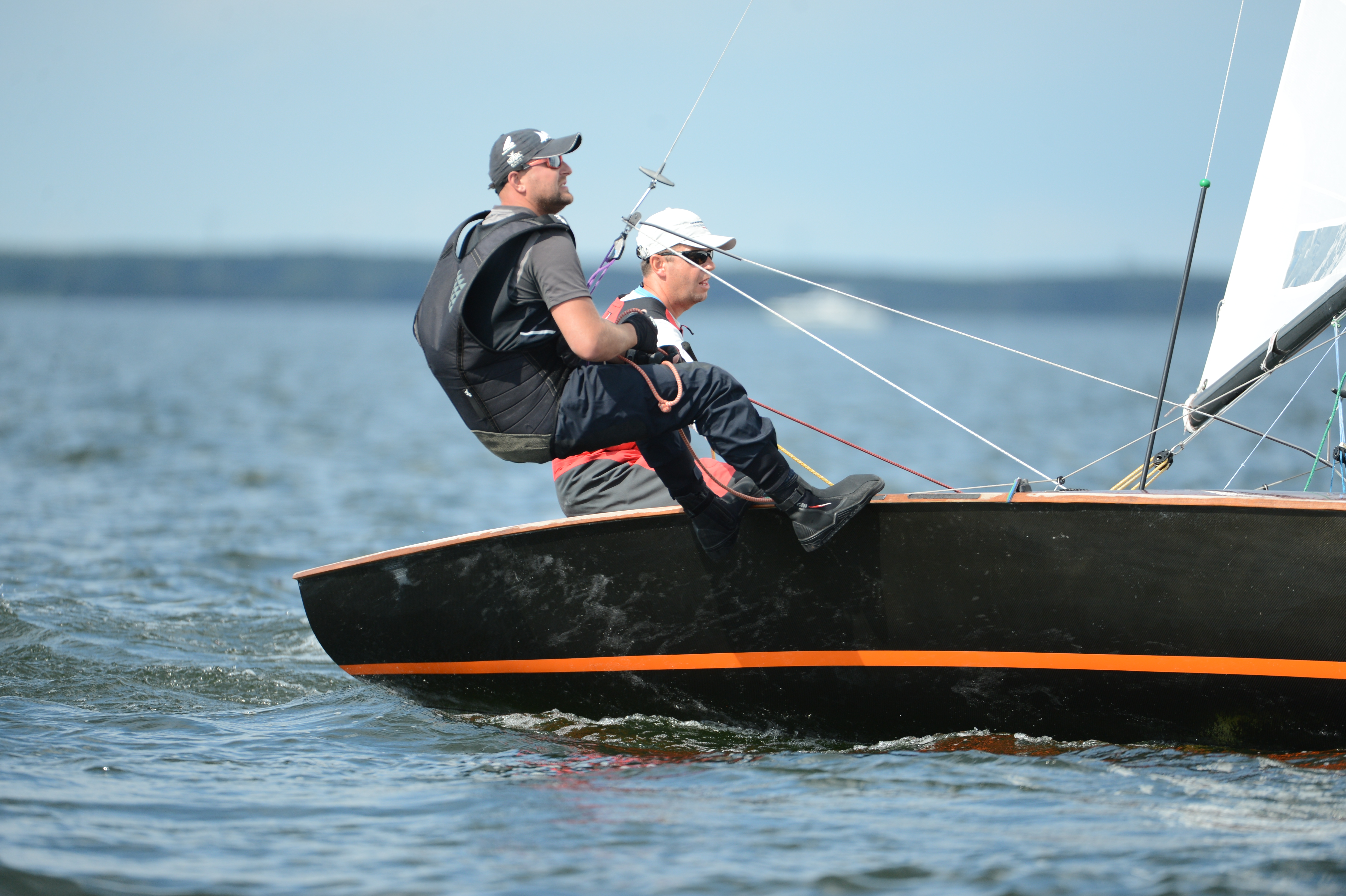 Deutscher Meister 2019 in der H-Jolle: Steuermann Florian Stock (ARV) und Vorschoter Robert Elfert (SCG) - Photo © Thomas Wartmann
