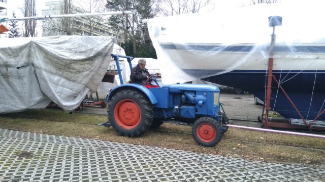 Abslippen 2021 - Trecker tuckern - Photo © Tom Engel